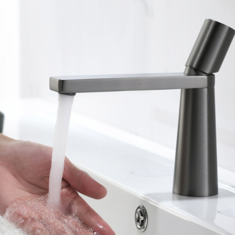 Elegant Single Hole Basin Faucet for Contemporary Bathrooms