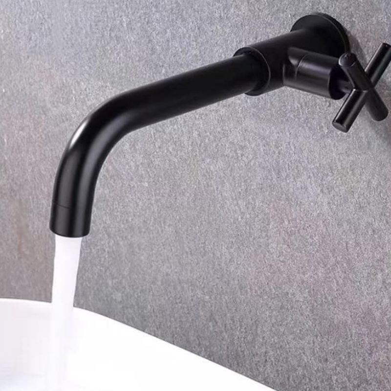 Elegant Deck Mounted Single Handle Bathroom Faucet for Easy Spraying