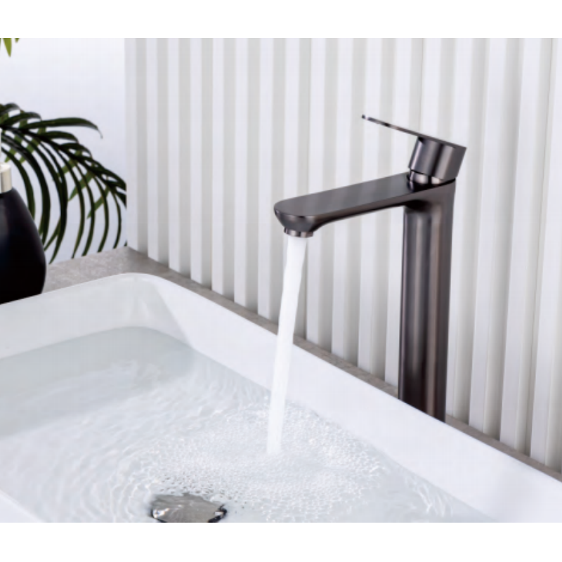 Elegant Modern Square Basin Faucet for Hotels and Salons