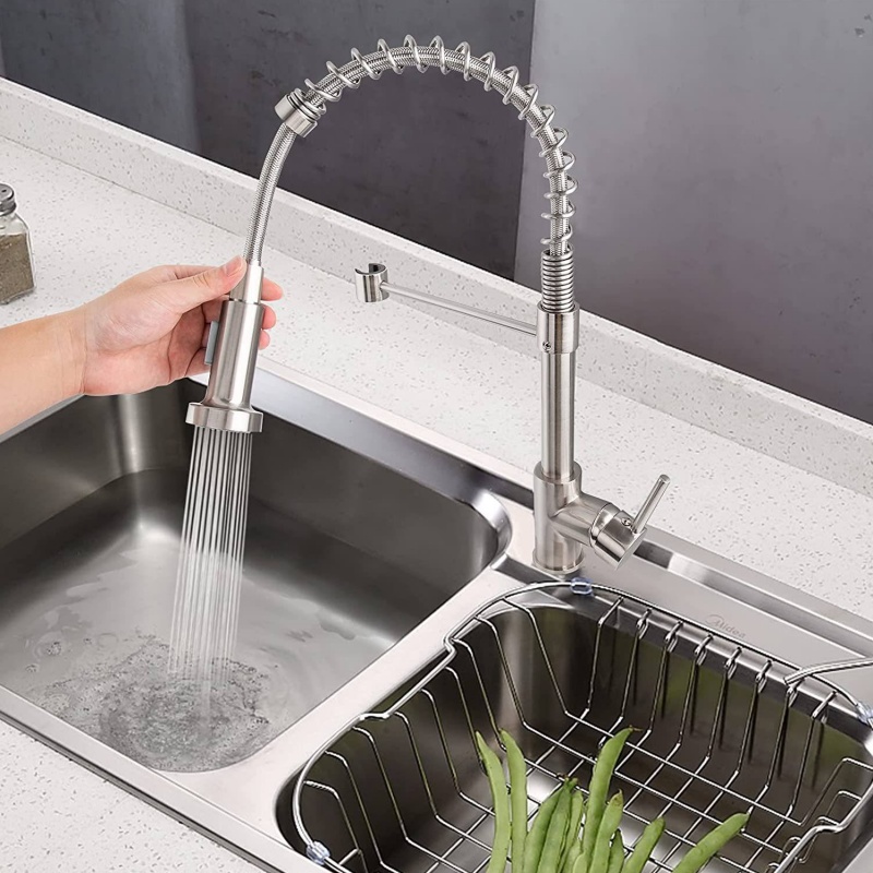 Modern Golden Round Basin Faucet for Restaurants and Homes