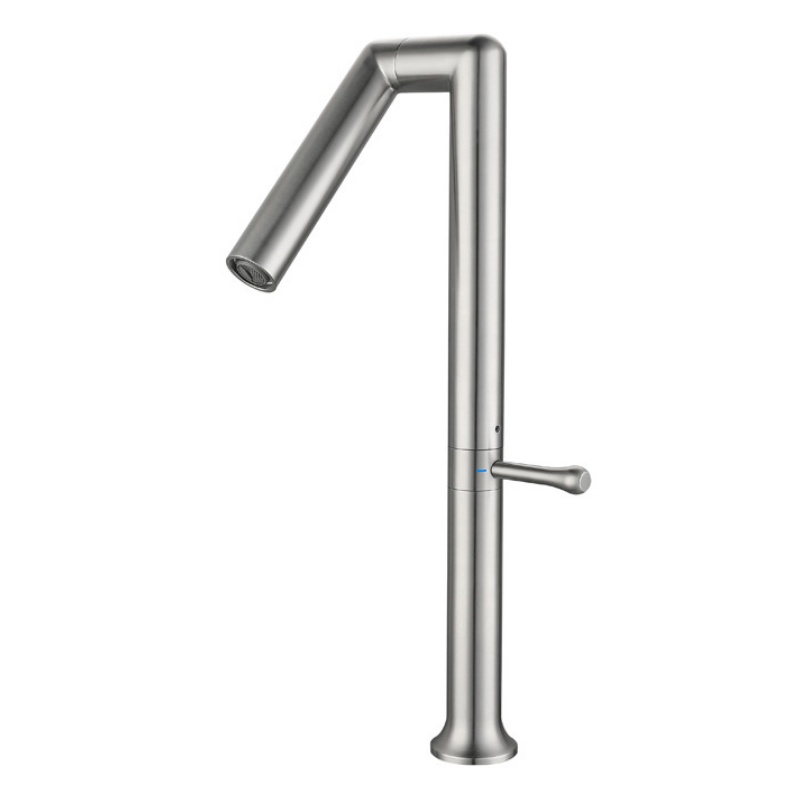 Elegant Single Hole Basin Faucet for Contemporary Bathrooms