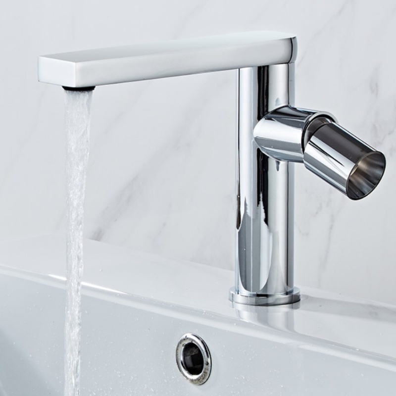 Elegant Black Rose Gold Basin Mixer Faucet with Temperature Control