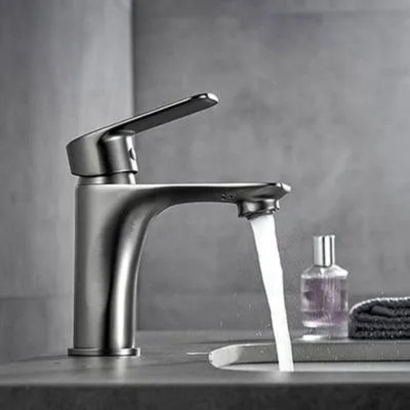 Classic Brass Elegant Single Lever Handle Bathroom Basin Mixer Faucet