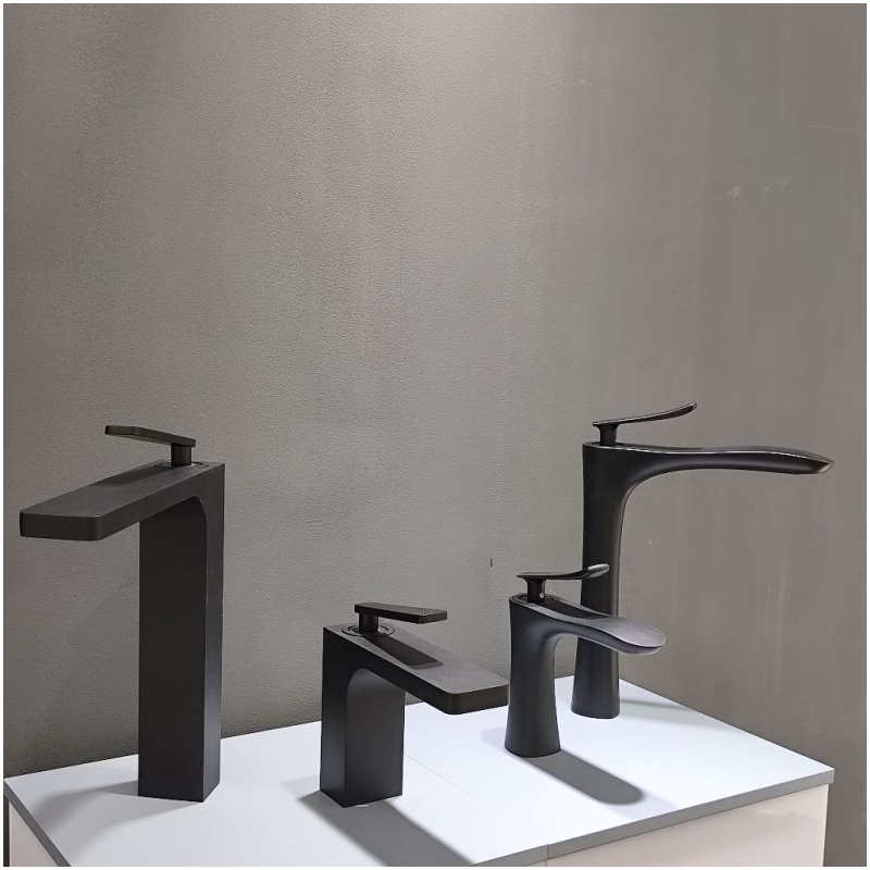 Brass Single Lever Bath Shower Mixer Faucet with White Painting