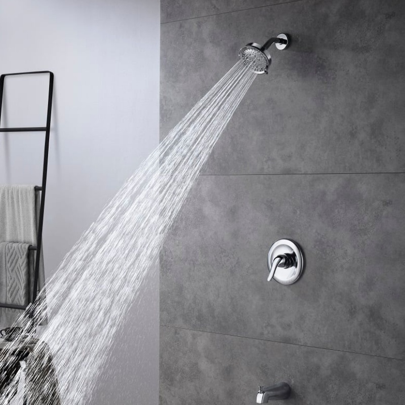 Customized Stylish Bathroom Shower System with Chrome Finish