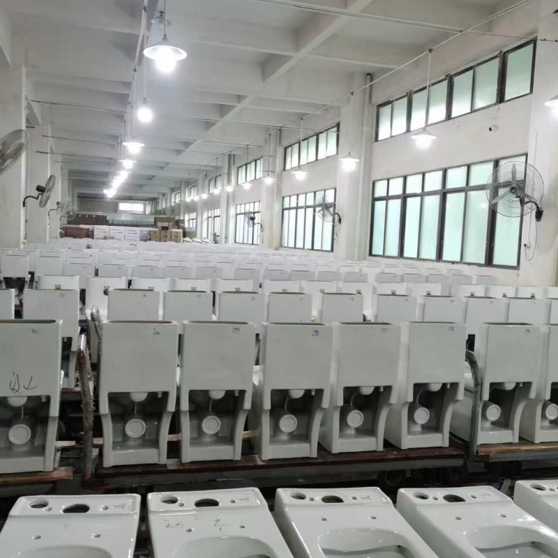 Reliable Factory Toilet for Bathroom - Grade AAA Ceramic with UF Cover